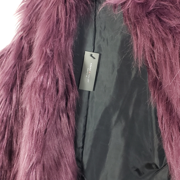 Romeo Juliet Couture Faux Fur Vest Size S Plum - Picture 7 of 8